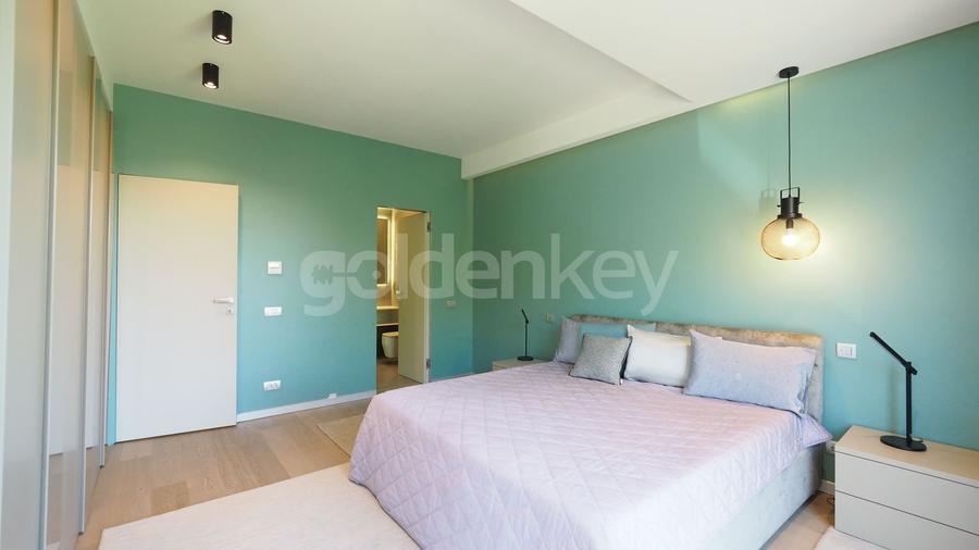 Apartament superb cu gradina | 2 garaje - 9