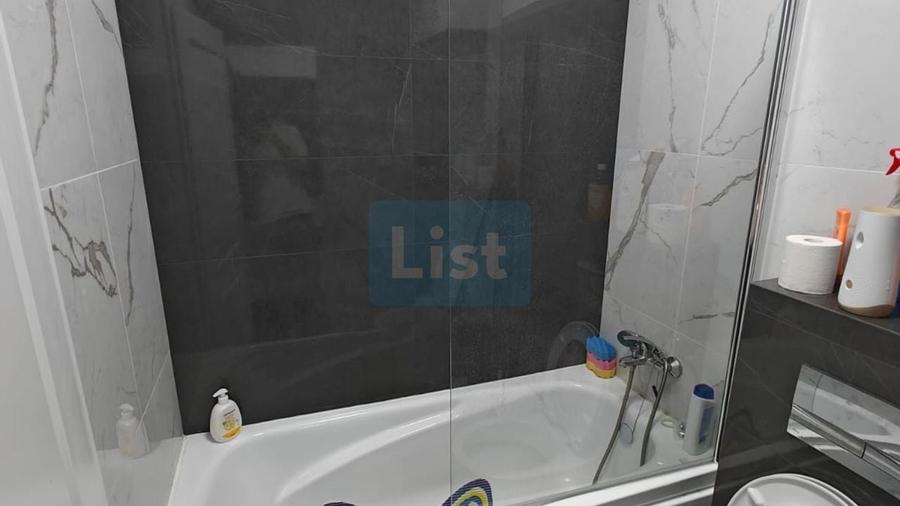 Apartament cu 2 camere decomandat în Galata