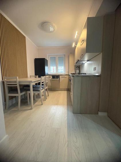 De vanzare Apartament 2 camere, zona Ultracentrala. - 3