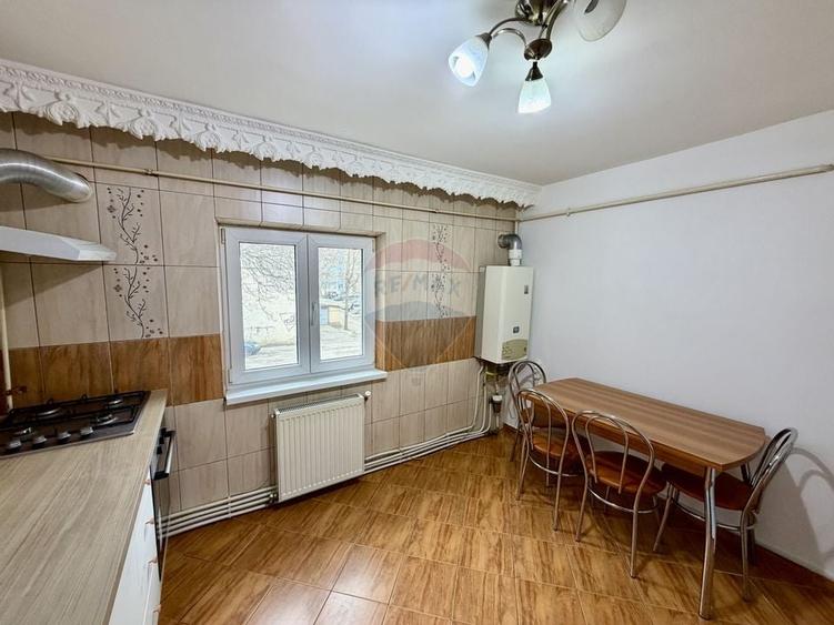 Apartament 3 camere etaj 1 - 2