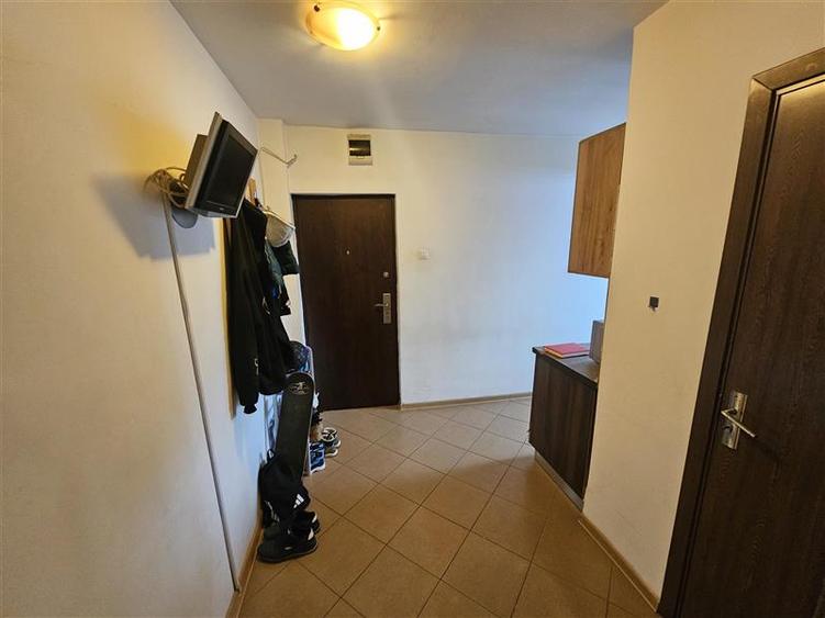 Resita, 2 Cam. Mobilat+Utilat, Micro 3 - 9