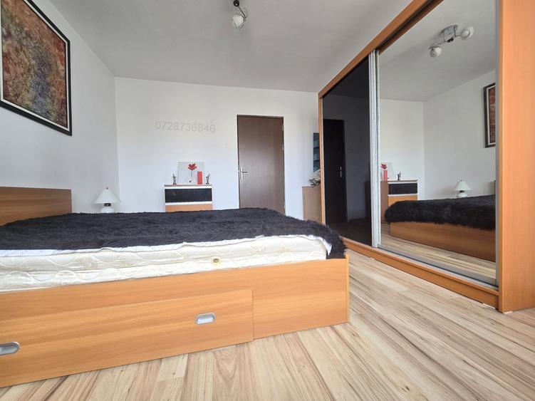 Bulevardul Decebal stradal, langa Metrou Piata Muncii - 6