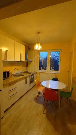 Ap. 2 camere de inchiriat, decomandat, 60mp, la^nga? Platinia Mall - 4