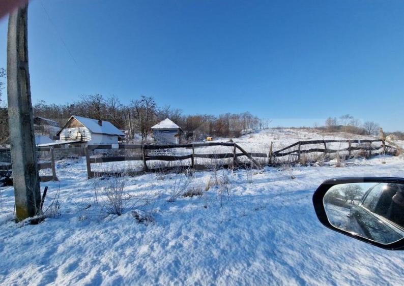 Teren intravilan 7.9 ha. Sandra - 24