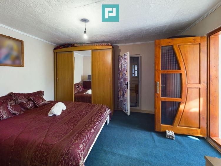 Casă cu front stradal generos Șeitin, județul Arad - 5