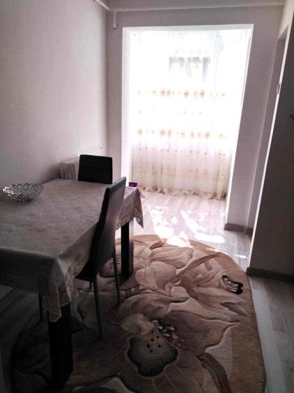 Apartament cu 1 camera, decomandat, etajul 3/5, zona Alexandru Cel Bun - 3