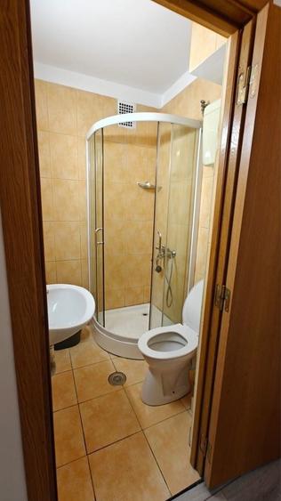 De vanzare Garsoniera, Universitate - Cismigiu sector 2 - 6