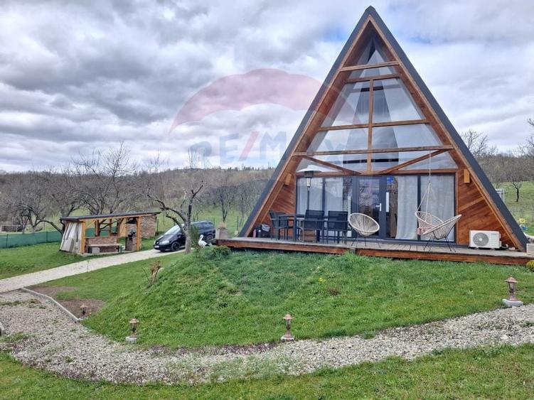 Casă / Vilă cu 3 camere de vânzare - 2