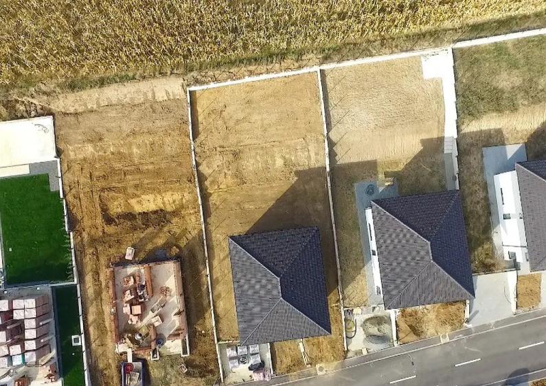 Casa cu 5 camere de vanzare in Corusu - 1