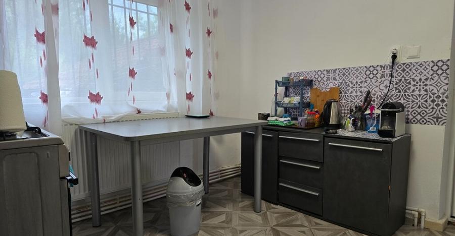 Casa in Simeria, zona linistita - 10