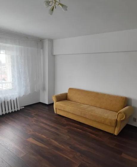 P-ța Muncii metrou, decomandat, doua balcoane inchise,doua debarale,spatios. - 1