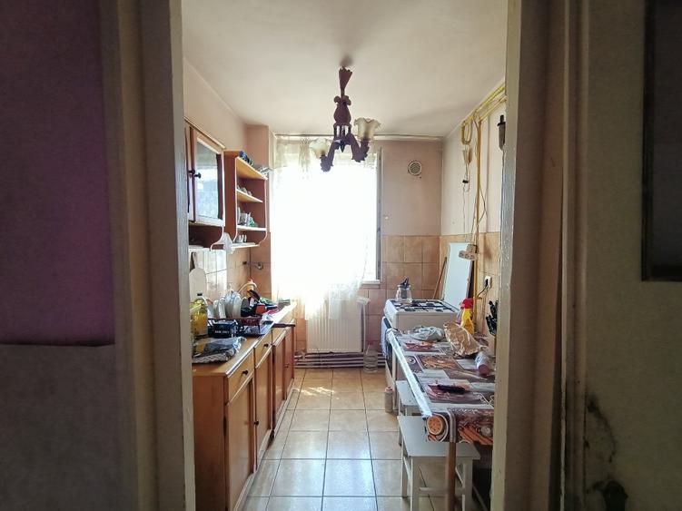 Vând/schimb apartament 3 camere Vulcan, Hunedoara - 7