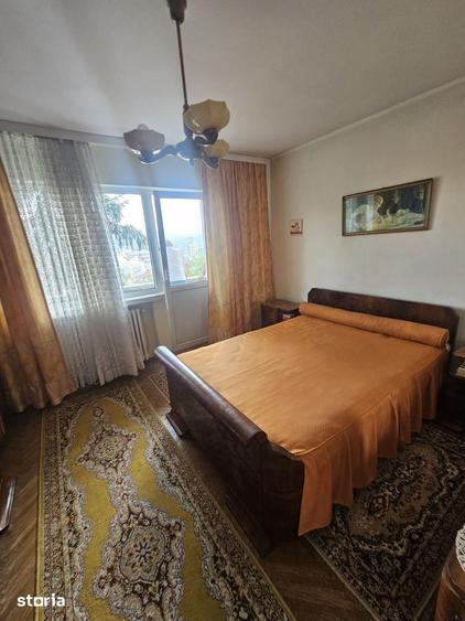 Apartament cu 4 camere în Central