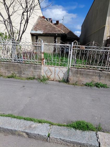 Cota 3/4 casa si teren centru vechi Calarasi - 3