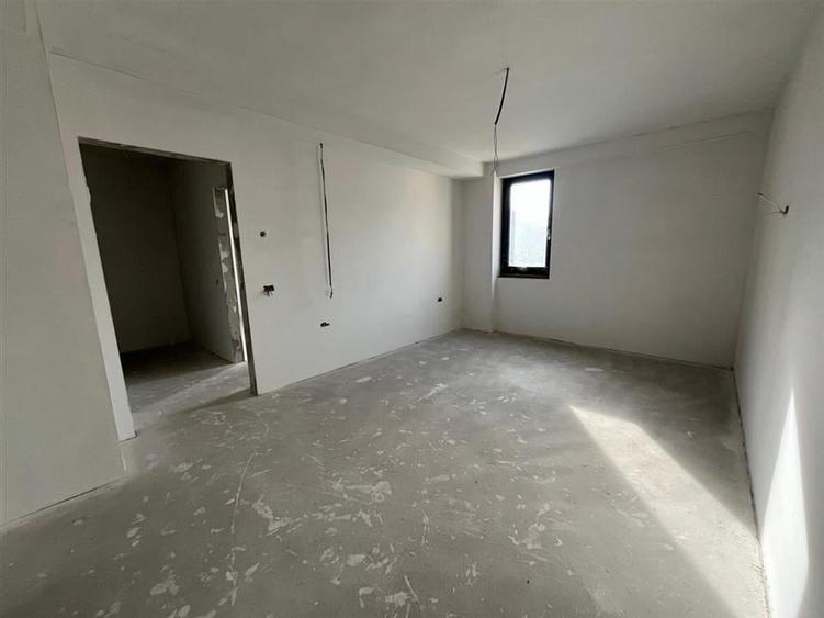 Apartament cu 3 camere, ultracentral, NOU, parter - 6