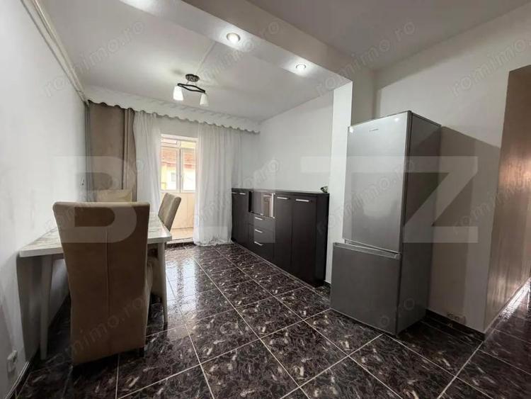 Apartament cu 3 camere de inchiriat, zona Bradet - 9