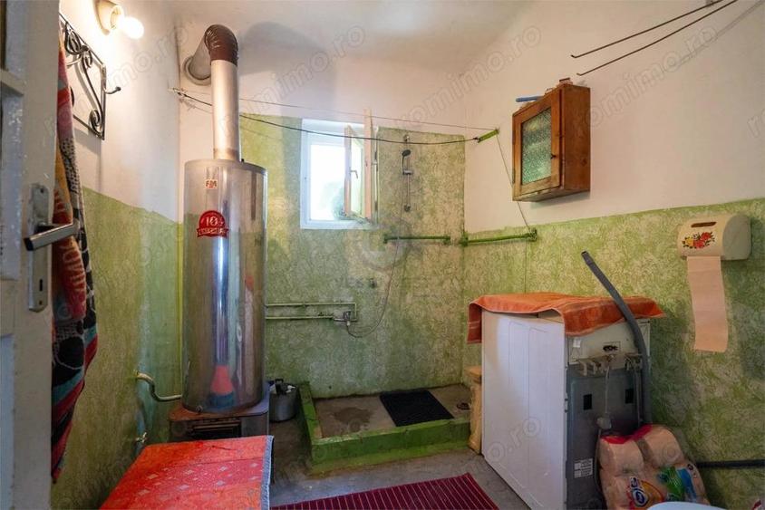 Casa singur in curte cu acces auto si teren 993 mp in Iosia. - 5