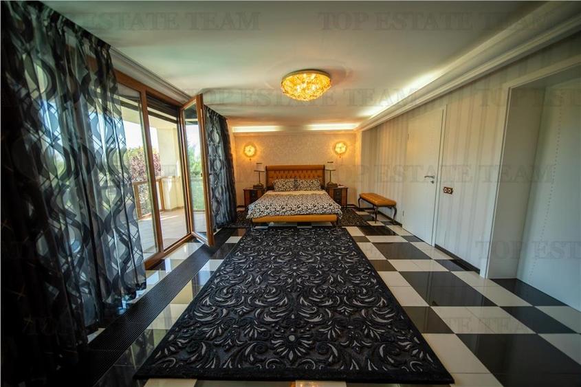 Vila de Lux cu Piscina, Acces direct la Lac si Vedere Panoramica - 17