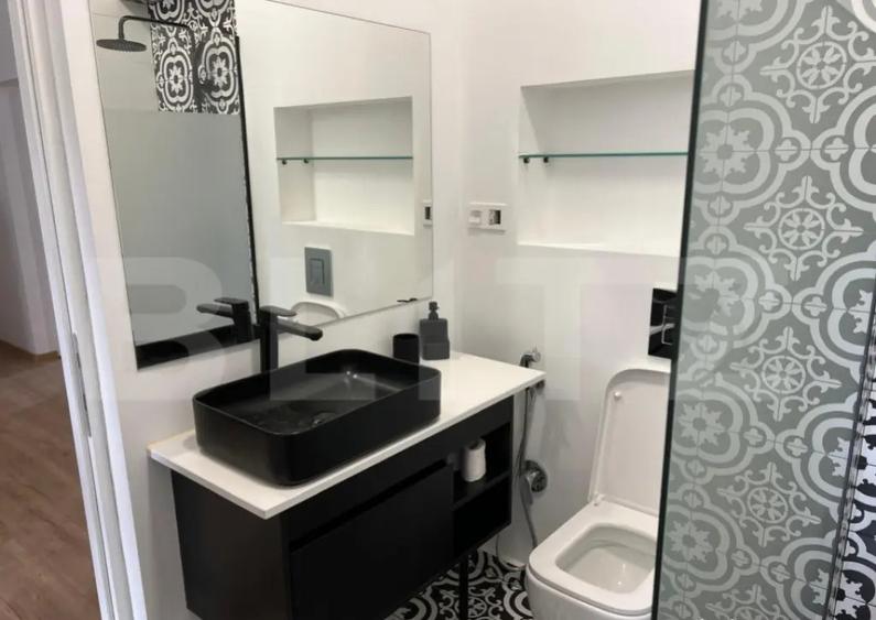 Spa?iu birouri, 80 mp, langa Parcul Central - 8