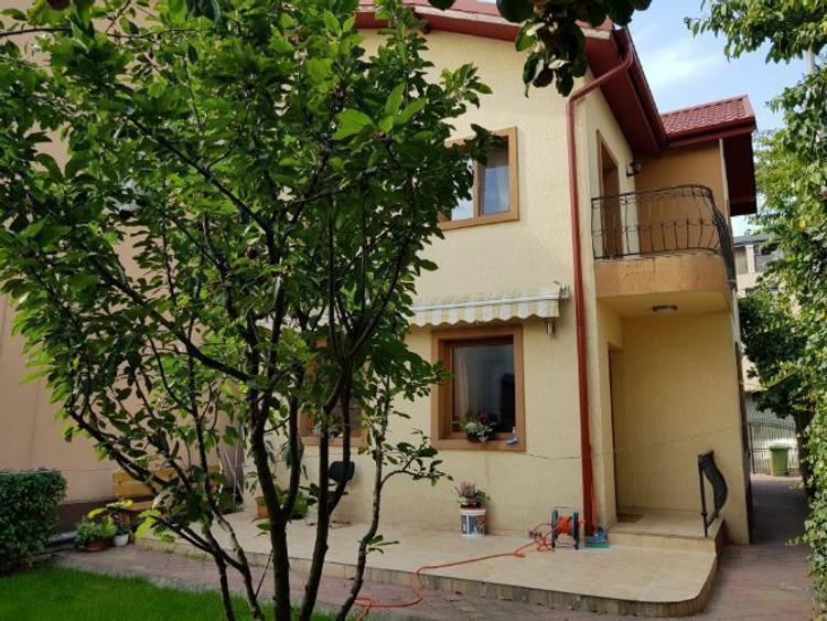 Proprietar, vila deosebită în zona de nord a Bucureștiului, pentru rezidentă sau afacere - 4