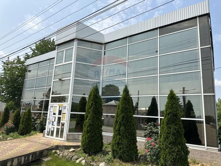 Spațiu comercial de 300 mp de vânzare - 1