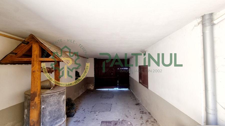 Casă de vânzare în Cisnădioara, curte mare și vedere spre munte - 17