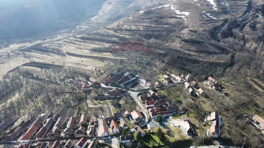 Casă din piatră la poalele Bedeleului – Izvoarele, Alba - 3