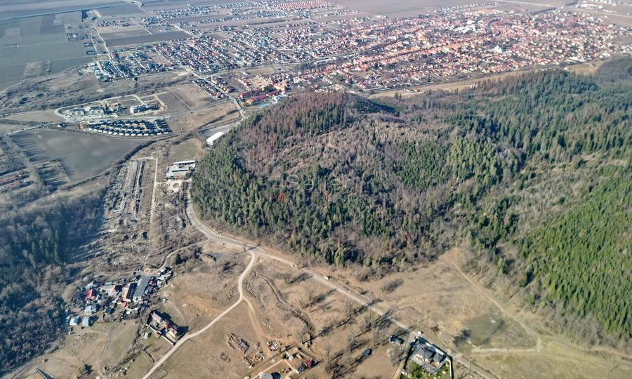 Teren intravilan - 6