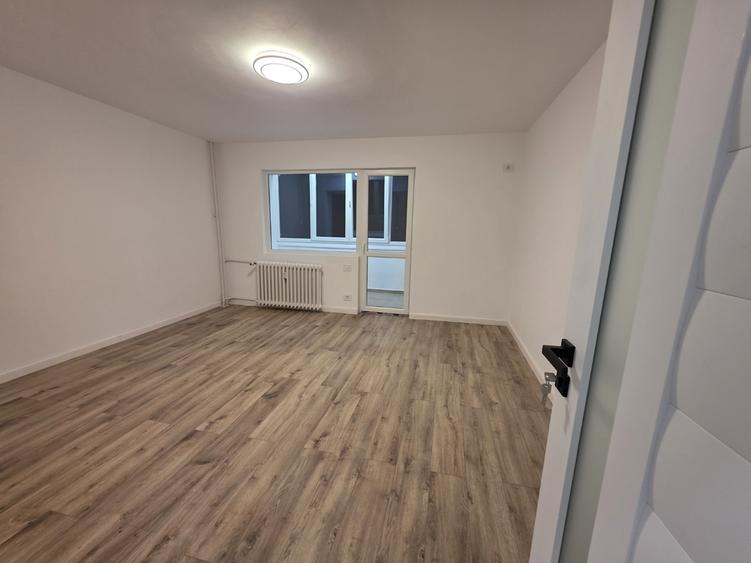 Titan, pe Aleea Adjud, 5 min. metrou si parc IOR, 15 minute mall Park Lake - 5