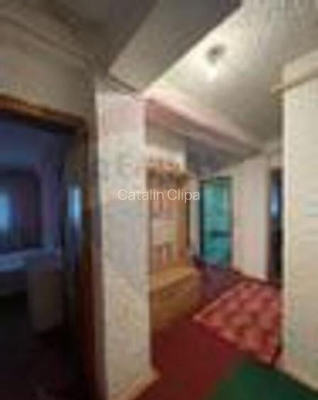 Apartament cu 3 camere de vanzare in zona Sud-Est