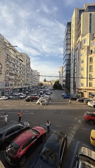 Apartament cu 2 camere decomandat în Calea Victoriei