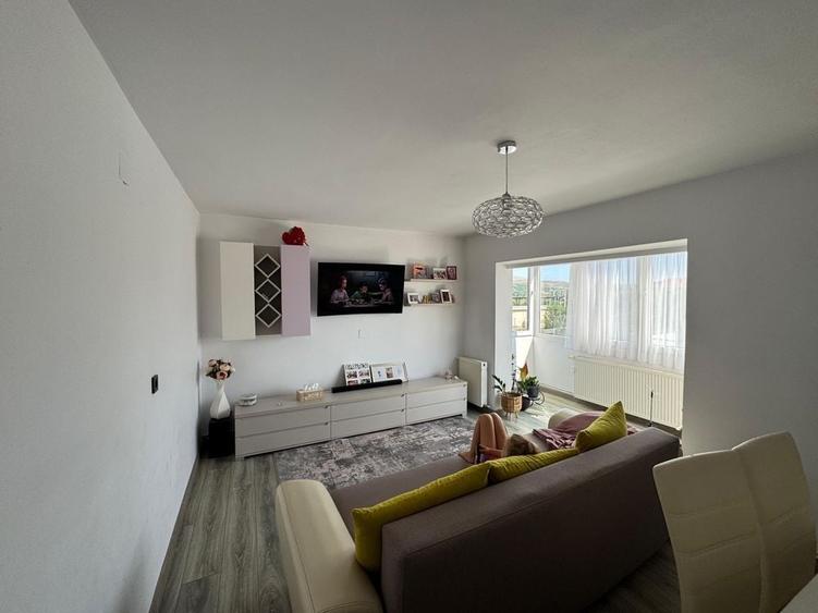 Apartament cu 3 camere decomandat în Blaj
