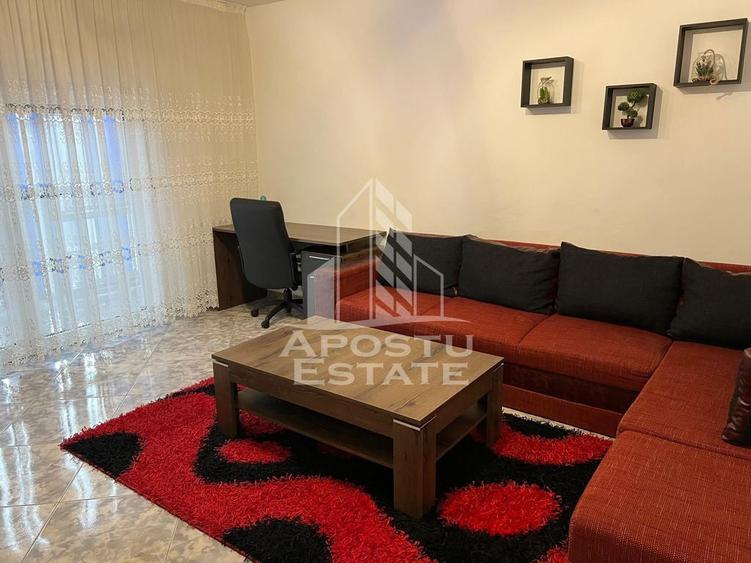 Apartament cu 3 camere decomandat, mobilat în Bucovina