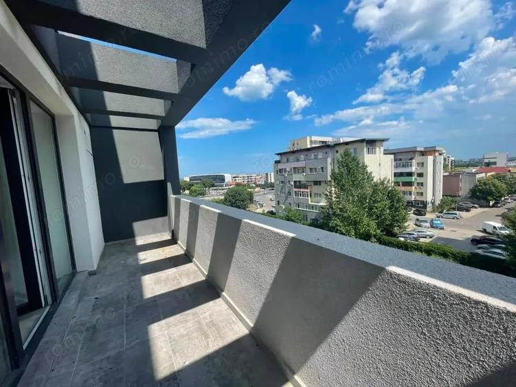 Apartament cu 2 camere decomandat în Tomis Plus