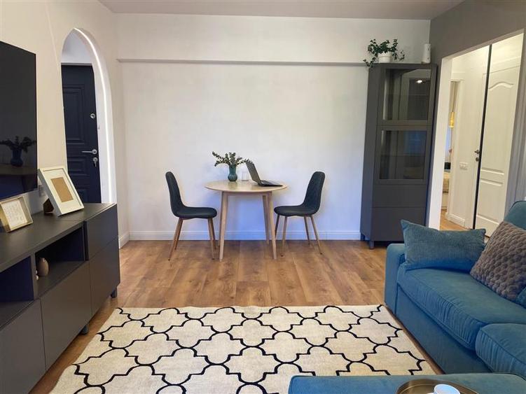 Apartament cu 2 camere semidecomandat în Calea Victoriei