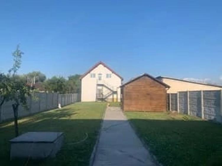 Casă cu 5 camere cu Teren 1000 Mp în Bariera Vâlcii