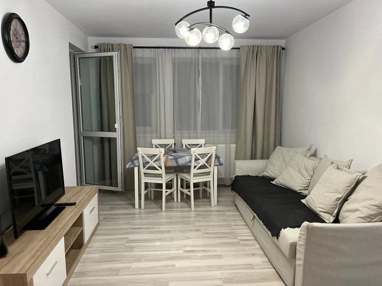 Apartament cu 2 camere semidecomandat în Gorjului