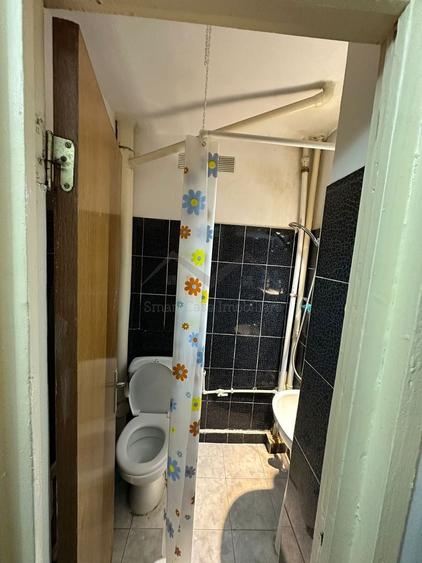 Garsonieră decomandată în Podu Roș