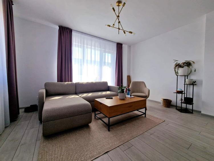 Apartament cu 3 camere decomandat, mobilat în Theodor Pallady