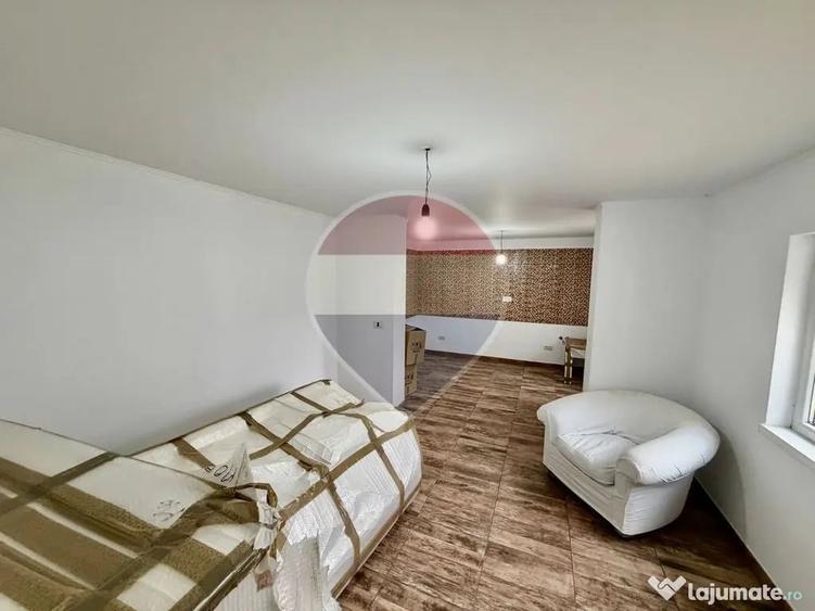 Casă cu 2 camere cu Teren 802 Mp în Jariștea