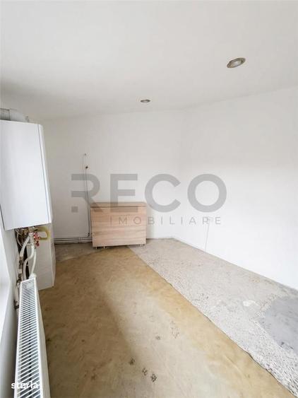Casă cu 3 camere în Sântandrei