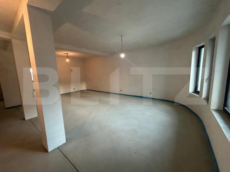 Casă individuală cu 6 camere cu Canalizare în Micro 6