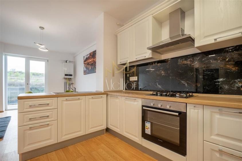Apartament cu 2 camere semidecomandat în Borhanci