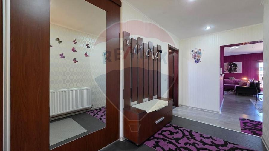 Casă individuală cu 3 camere cu Teren 303 Mp în Central
