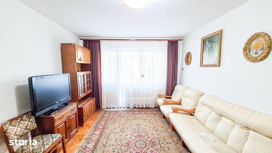Apartament cu 2 camere semidecomandat în Centrul Civic