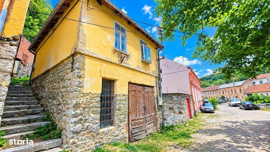 Casă cu 2 camere în Agadici