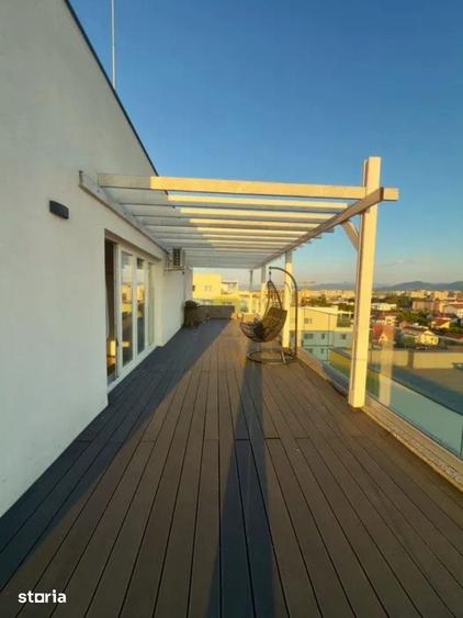 Apartament cu 3 camere în Tractorul