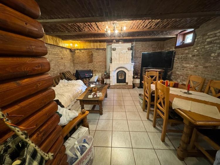 Casă individuală cu 4 camere cu Canalizare în Turnișor