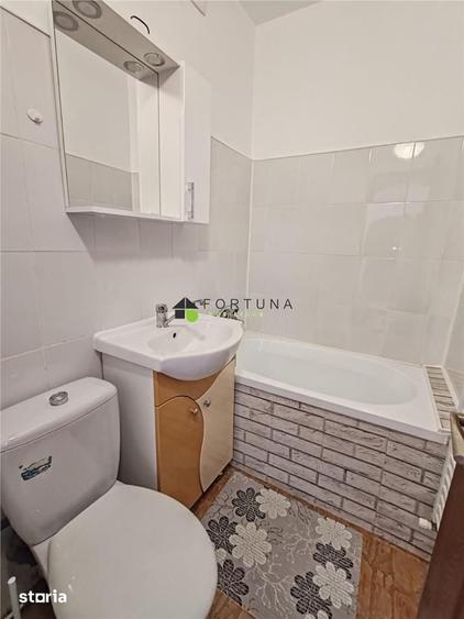 Apartament cu 2 camere semidecomandat în Florilor