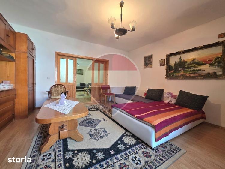 Casa cu priveli?te frumoasa ?i curte proprie-strada Anton Pann Medias - 17
